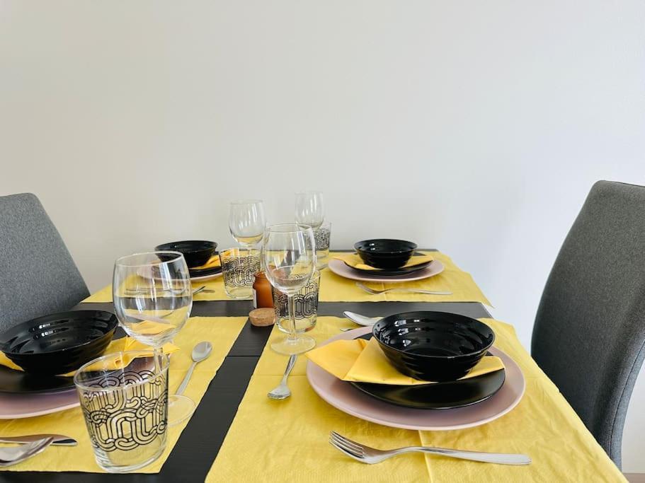 Aurora Niittykumpu - New 1bedroom -apartment With Balcony, Close To Metro, Aalto University, Metro Areena And Helsinki * Espoo
